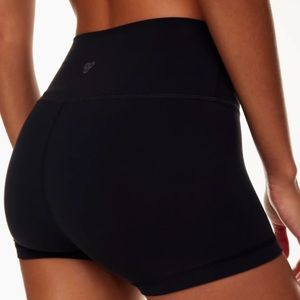 Aritzia TNA Butter shorts